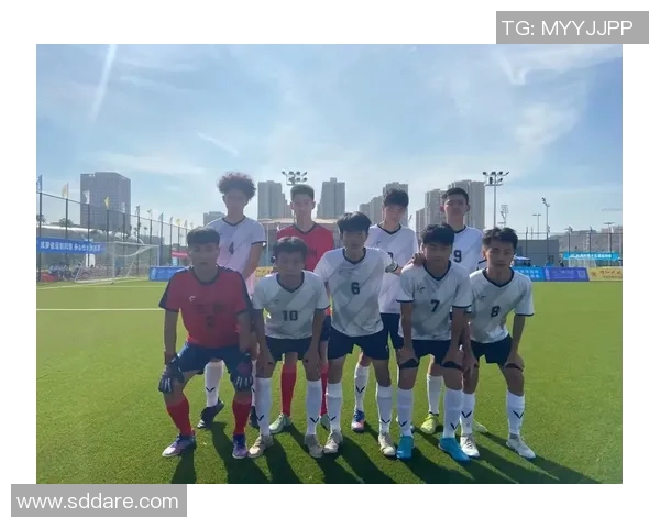 参赛牌球星足球：重新定义虚拟竞技与现实足球的完美结合